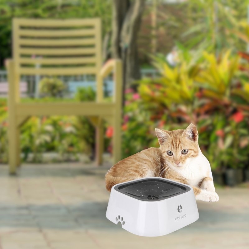 Portable Spill-Proof Water Feeder For Pets | Higooga